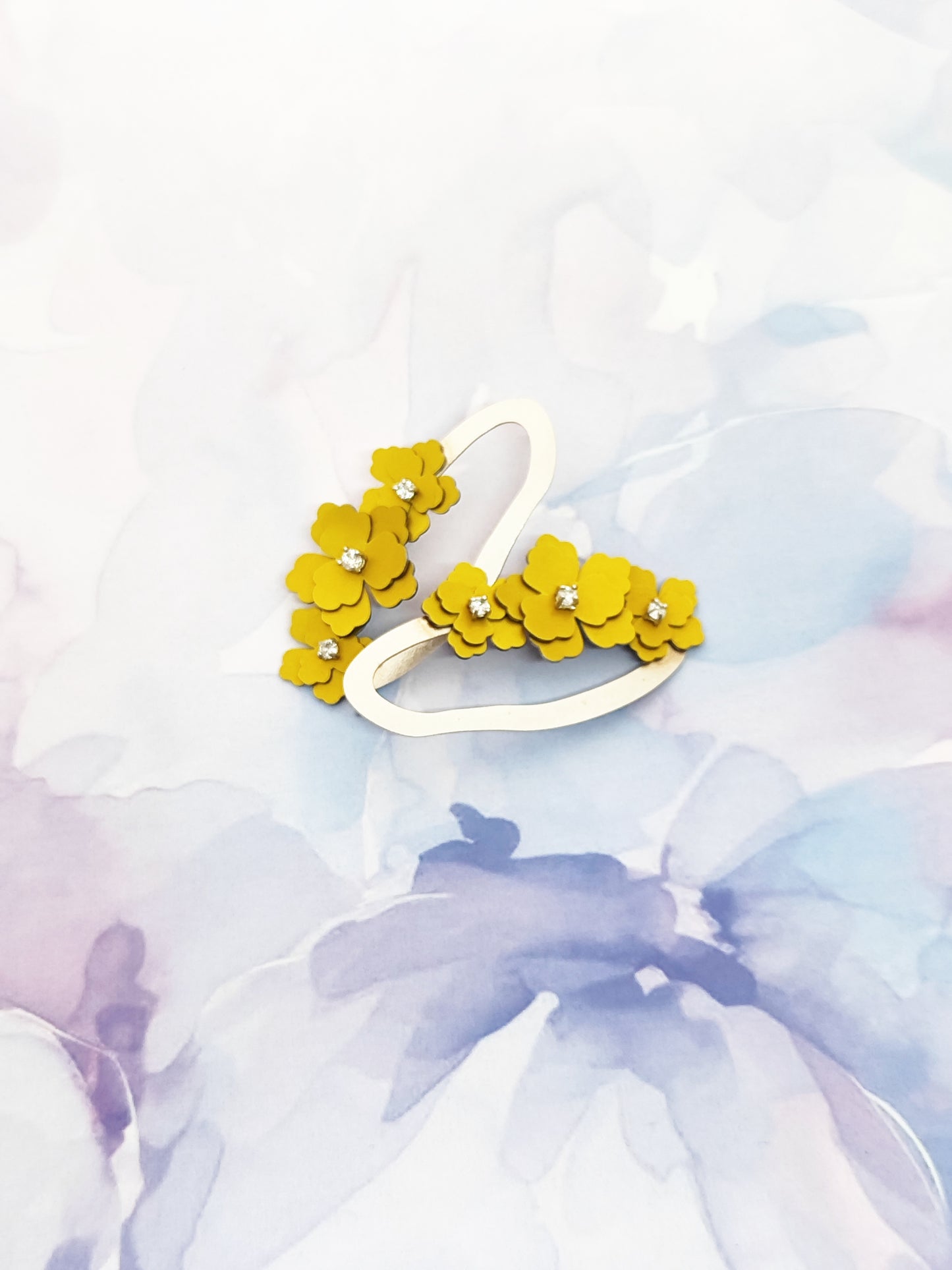 Aretes Eco de Primavera Moissanita Amarrillo